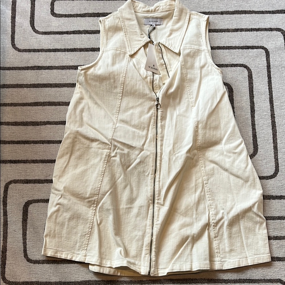 Cream Sleeveless Zip-Up dress purchased in Madrid Spain